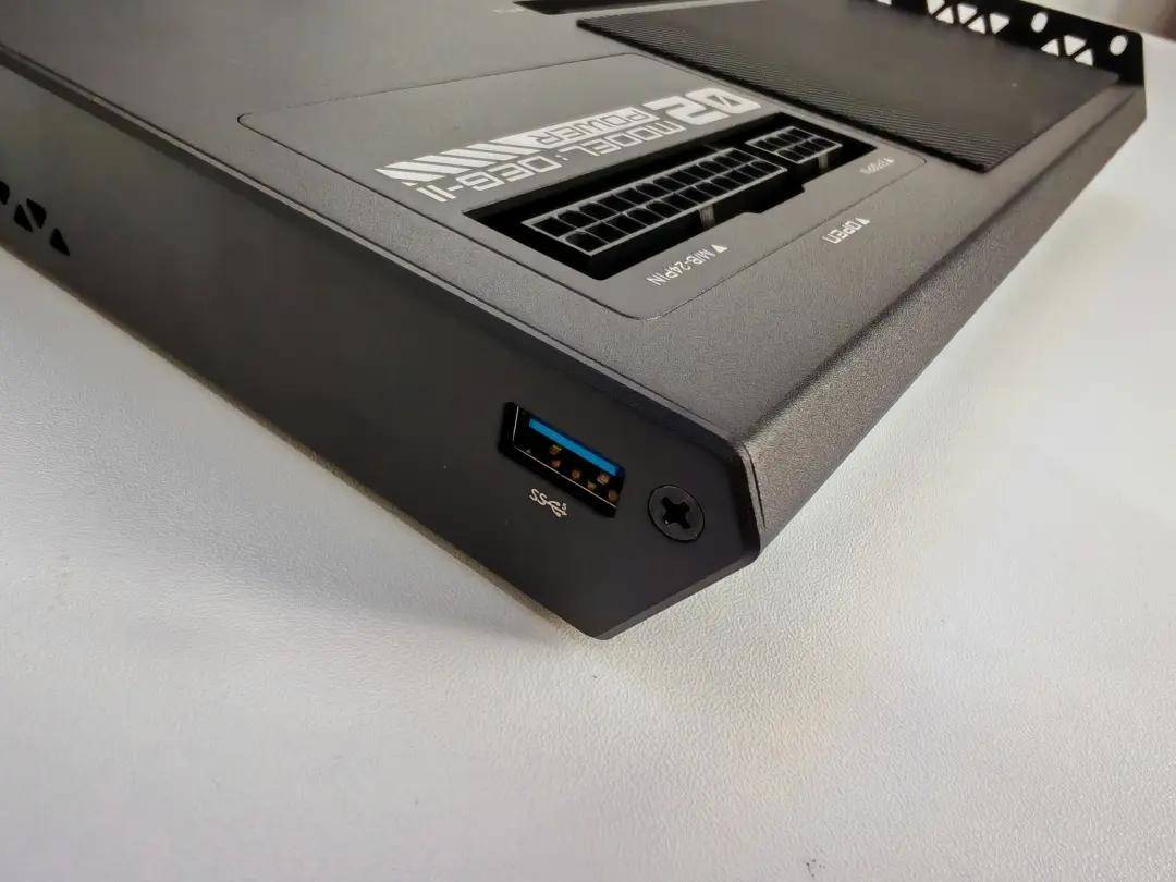 铭凡MINSFORUM DEG2显卡坞开箱体验：一键解锁3A游戏自由
